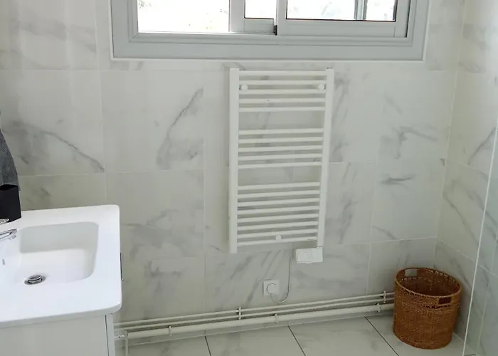 Le Guynemer - Spacieux T2 - Terrasse Avec Vue - Secteur Gare Apartment